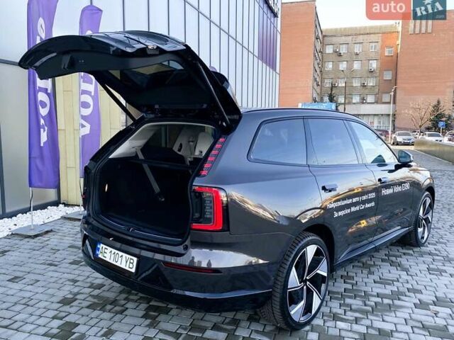 Серый Вольво EX90, объемом двигателя 0 л и пробегом 1 тыс. км за 92793 $, фото 14 на Automoto.ua