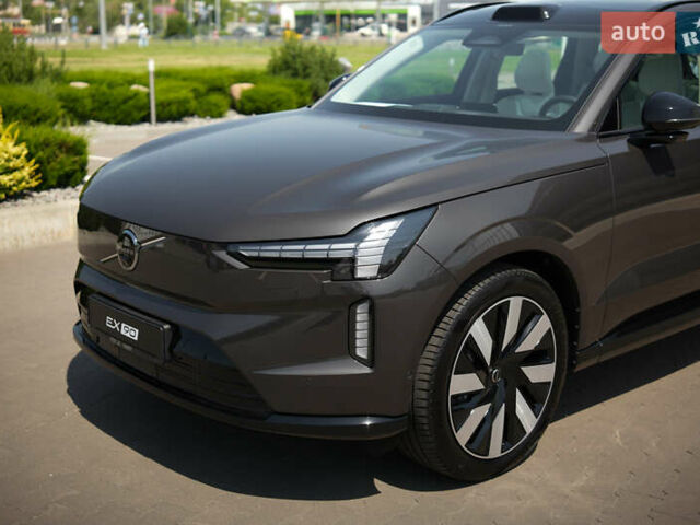 Серый Вольво EX90, объемом двигателя 0 л и пробегом 1 тыс. км за 90459 $, фото 4 на Automoto.ua