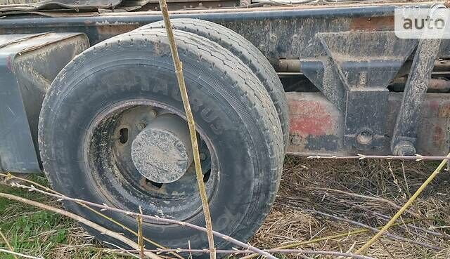 Желтый Вольво F12, объемом двигателя 0 л и пробегом 350 тыс. км за 21500 $, фото 10 на Automoto.ua