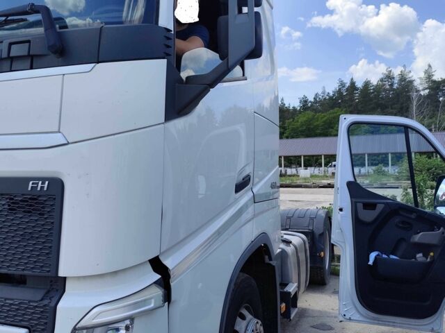 Вольво FH 460, об'ємом двигуна 0 л та пробігом 0 тис. км за 31000 $, фото 4 на Automoto.ua