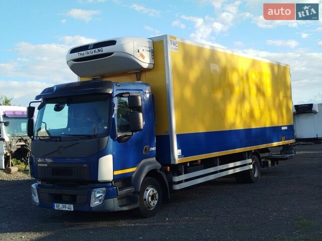 Синий Вольво FL 14, объемом двигателя 5.2 л и пробегом 370 тыс. км за 38000 $, фото 3 на Automoto.ua