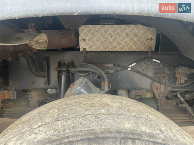 Вольво FMX 13 2013 у Долине на Automoto.ua Зелений Вольво FMX 13, об'ємом двигуна 12 л та пробігом 555 тис. км за 53500 $, фото 5 на Automoto.ua