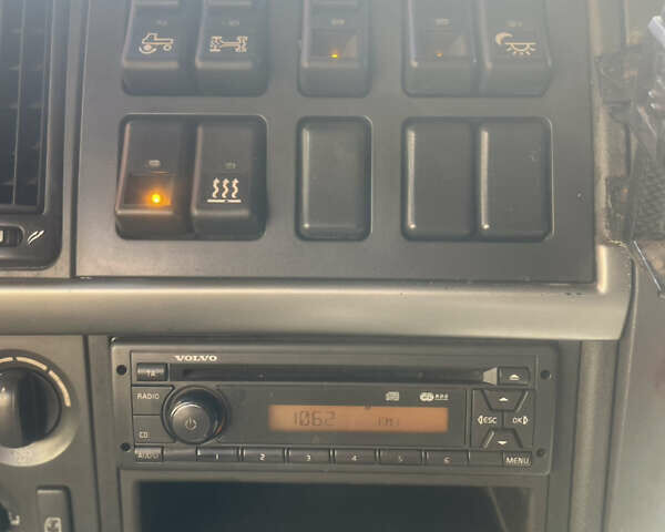 Вольво FMX 13 2013 у Долине на Automoto.ua Зелений Вольво FMX 13, об'ємом двигуна 12 л та пробігом 555 тис. км за 53500 $, фото 18 на Automoto.ua