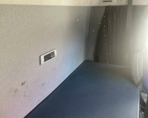 Вольво FMX 13 2013 у Долине на Automoto.ua Зелений Вольво FMX 13, об'ємом двигуна 12 л та пробігом 555 тис. км за 53500 $, фото 12 на Automoto.ua