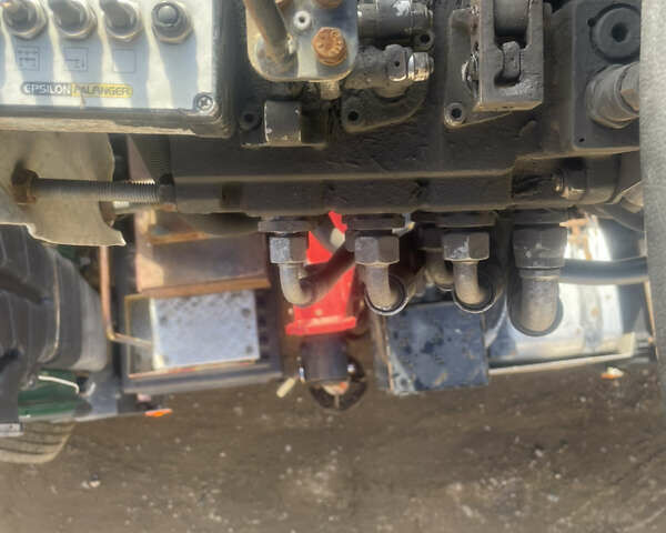 Вольво FMX 13 2013 у Долине на Automoto.ua Зелений Вольво FMX 13, об'ємом двигуна 12 л та пробігом 555 тис. км за 53500 $, фото 26 на Automoto.ua