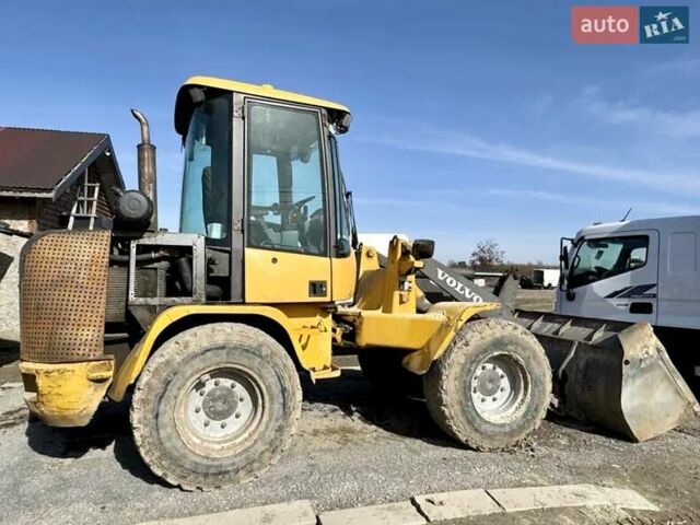 Жовтий Вольво L 35D, об'ємом двигуна 0 л та пробігом 100 тис. км за 16000 $, фото 3 на Automoto.ua