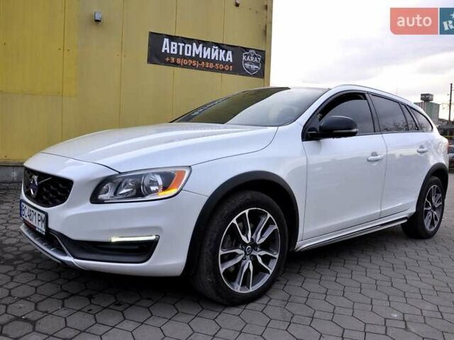 Білий Вольво V60 Cross Country, об'ємом двигуна 2.5 л та пробігом 161 тис. км за 14500 $, фото 13 на Automoto.ua