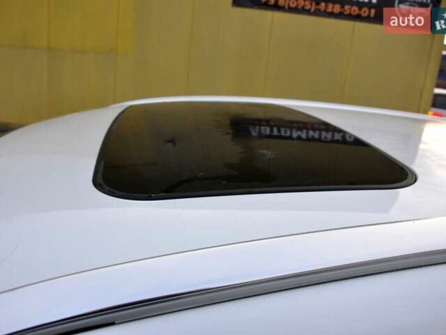 Білий Вольво V60 Cross Country, об'ємом двигуна 2.5 л та пробігом 161 тис. км за 14500 $, фото 14 на Automoto.ua