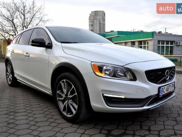 Білий Вольво V60 Cross Country, об'ємом двигуна 2.5 л та пробігом 161 тис. км за 14500 $, фото 4 на Automoto.ua