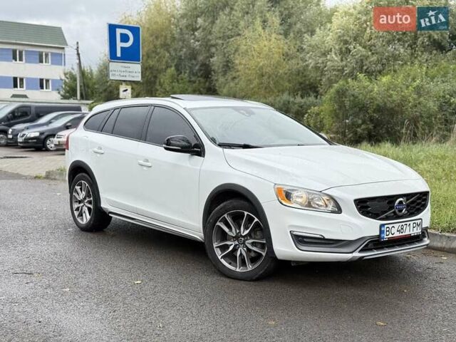 Белый Вольво V60 Cross Country, объемом двигателя 2.5 л и пробегом 161 тыс. км за 14500 $, фото 12 на Automoto.ua