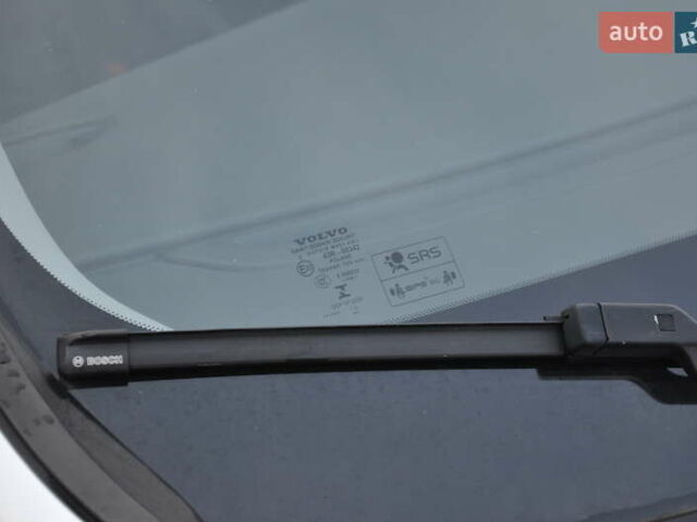 Білий Вольво V60 Cross Country, об'ємом двигуна 2.5 л та пробігом 161 тис. км за 14500 $, фото 31 на Automoto.ua