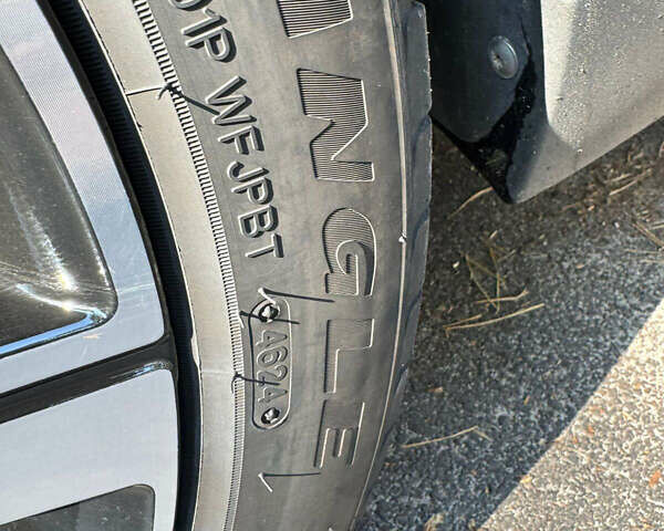 Білий Вольво V60 Cross Country, об'ємом двигуна 2 л та пробігом 196 тис. км за 26500 $, фото 22 на Automoto.ua