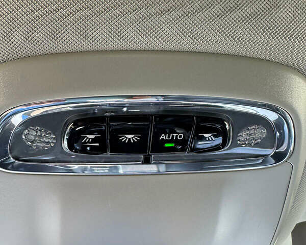 Білий Вольво V60 Cross Country, об'ємом двигуна 2 л та пробігом 196 тис. км за 25000 $, фото 12 на Automoto.ua