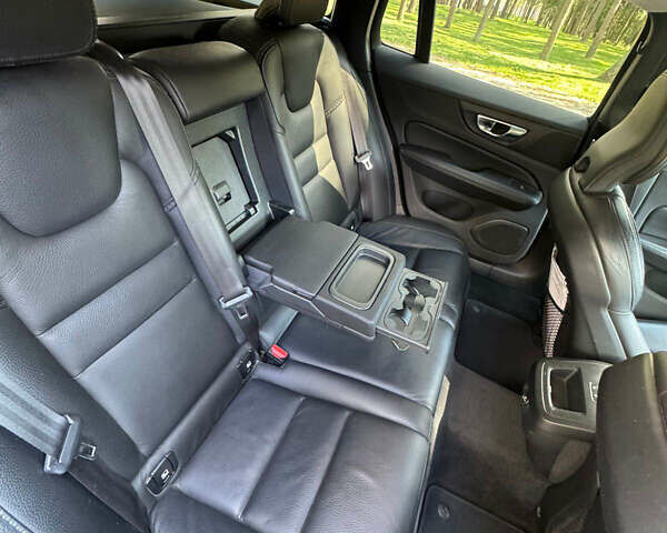 Білий Вольво V60 Cross Country, об'ємом двигуна 2 л та пробігом 196 тис. км за 26500 $, фото 1 на Automoto.ua