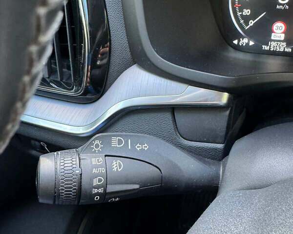 Білий Вольво V60 Cross Country, об'ємом двигуна 2 л та пробігом 196 тис. км за 26500 $, фото 6 на Automoto.ua