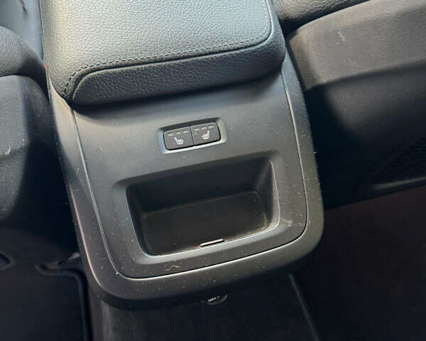 Білий Вольво V60 Cross Country, об'ємом двигуна 2 л та пробігом 196 тис. км за 25000 $, фото 11 на Automoto.ua