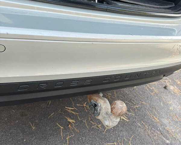 Білий Вольво V60 Cross Country, об'ємом двигуна 2 л та пробігом 196 тис. км за 26500 $, фото 35 на Automoto.ua