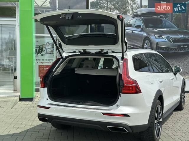 Белый Вольво V60 Cross Country, объемом двигателя 1.97 л и пробегом 60 тыс. км за 30000 $, фото 20 на Automoto.ua
