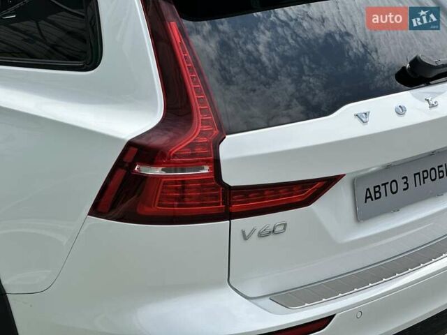 Белый Вольво V60 Cross Country, объемом двигателя 1.97 л и пробегом 60 тыс. км за 30000 $, фото 26 на Automoto.ua