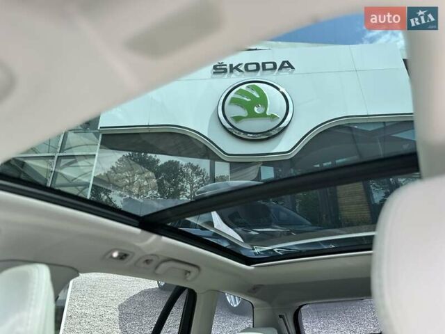 Белый Вольво V60 Cross Country, объемом двигателя 1.97 л и пробегом 60 тыс. км за 30000 $, фото 18 на Automoto.ua