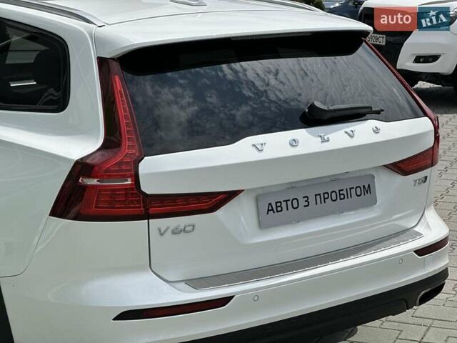 Белый Вольво V60 Cross Country, объемом двигателя 1.97 л и пробегом 60 тыс. км за 30000 $, фото 25 на Automoto.ua