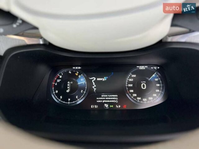 Білий Вольво V60 Cross Country, об'ємом двигуна 1.97 л та пробігом 37 тис. км за 33500 $, фото 21 на Automoto.ua