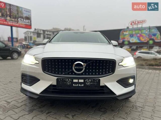 Білий Вольво V60 Cross Country, об'ємом двигуна 1.97 л та пробігом 37 тис. км за 33500 $, фото 5 на Automoto.ua