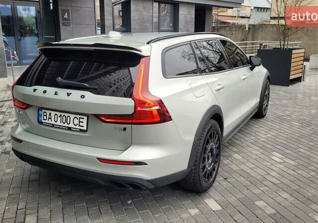 Бежевый Вольво V60 Cross Country, объемом двигателя 1.97 л и пробегом 126 тыс. км за 32500 $, фото 8 на Automoto.ua