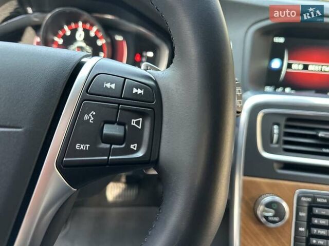 Черный Вольво V60 Cross Country, объемом двигателя 1.97 л и пробегом 139 тыс. км за 18900 $, фото 50 на Automoto.ua