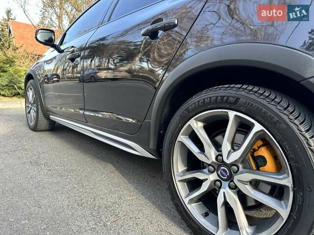 Черный Вольво V60 Cross Country, объемом двигателя 1.97 л и пробегом 139 тыс. км за 18900 $, фото 15 на Automoto.ua