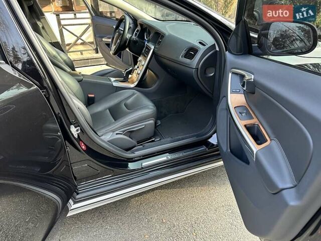 Черный Вольво V60 Cross Country, объемом двигателя 1.97 л и пробегом 139 тыс. км за 18900 $, фото 68 на Automoto.ua