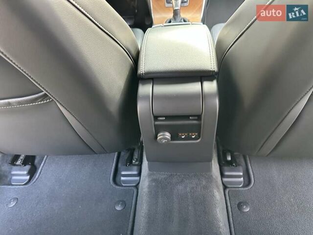 Черный Вольво V60 Cross Country, объемом двигателя 1.97 л и пробегом 139 тыс. км за 18900 $, фото 72 на Automoto.ua