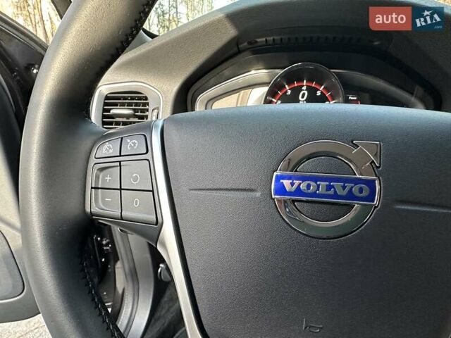 Черный Вольво V60 Cross Country, объемом двигателя 1.97 л и пробегом 139 тыс. км за 18900 $, фото 54 на Automoto.ua