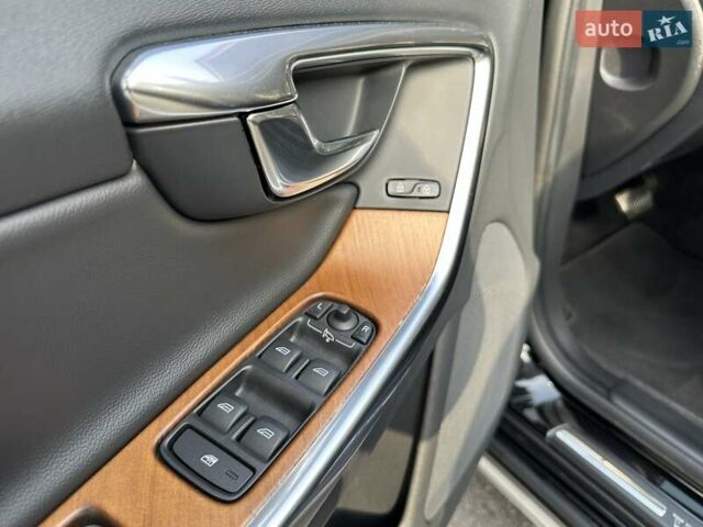 Черный Вольво V60 Cross Country, объемом двигателя 1.97 л и пробегом 139 тыс. км за 18900 $, фото 40 на Automoto.ua