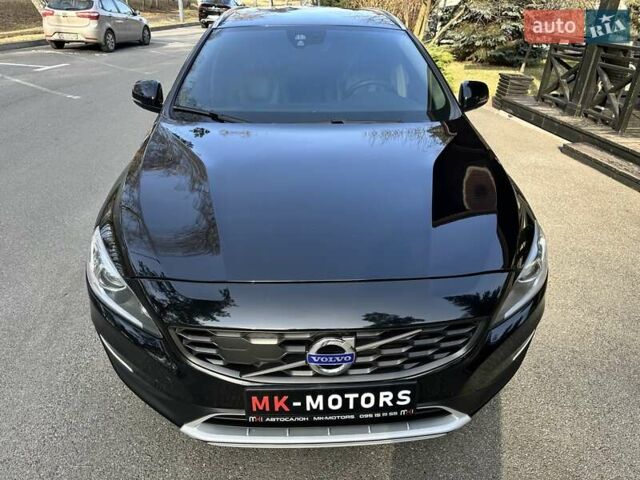 Черный Вольво V60 Cross Country, объемом двигателя 1.97 л и пробегом 139 тыс. км за 18900 $, фото 4 на Automoto.ua