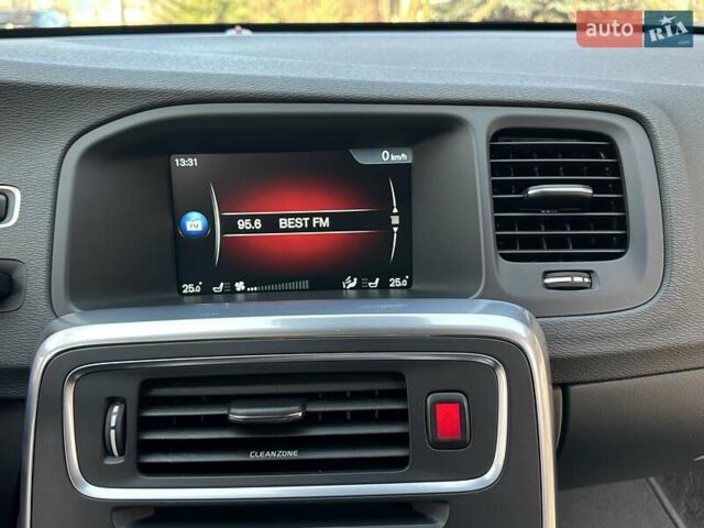 Черный Вольво V60 Cross Country, объемом двигателя 1.97 л и пробегом 139 тыс. км за 18900 $, фото 65 на Automoto.ua