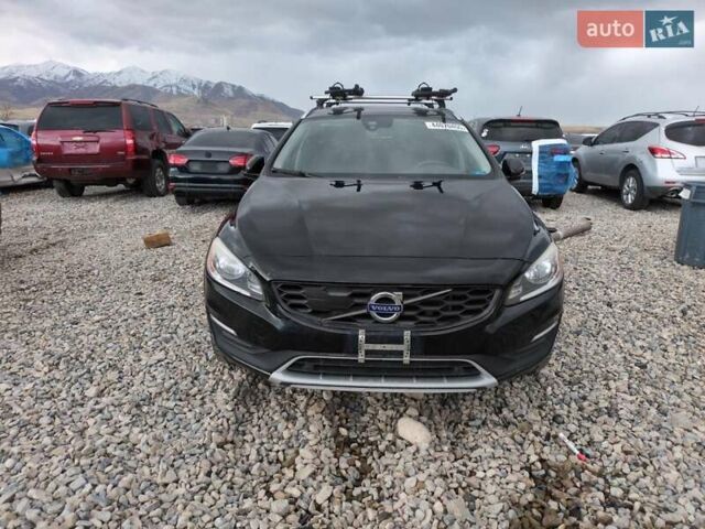 Черный Вольво V60 Cross Country, объемом двигателя 2 л и пробегом 174 тыс. км за 2600 $, фото 4 на Automoto.ua