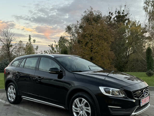 Чорний Вольво V60 Cross Country, об'ємом двигуна 2 л та пробігом 191 тис. км за 17150 $, фото 77 на Automoto.ua