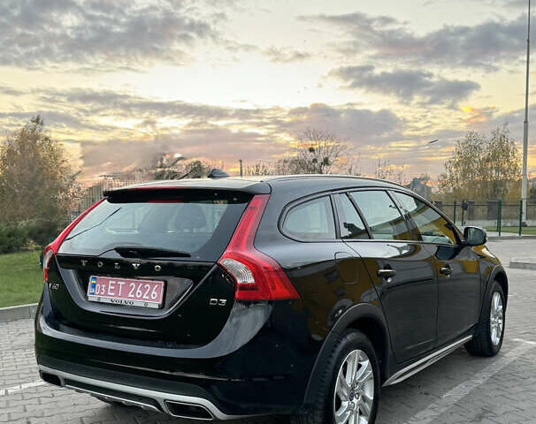 Чорний Вольво V60 Cross Country, об'ємом двигуна 2 л та пробігом 191 тис. км за 17150 $, фото 52 на Automoto.ua