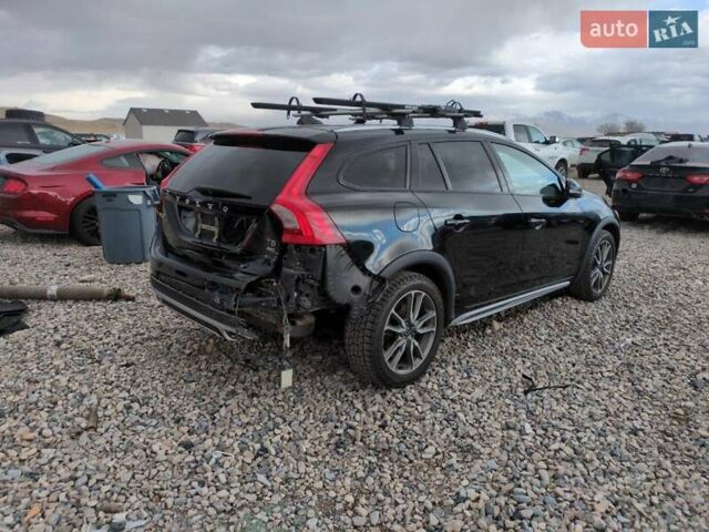 Черный Вольво V60 Cross Country, объемом двигателя 2 л и пробегом 174 тыс. км за 2600 $, фото 2 на Automoto.ua