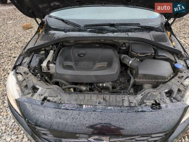 Черный Вольво V60 Cross Country, объемом двигателя 2 л и пробегом 174 тыс. км за 2600 $, фото 10 на Automoto.ua
