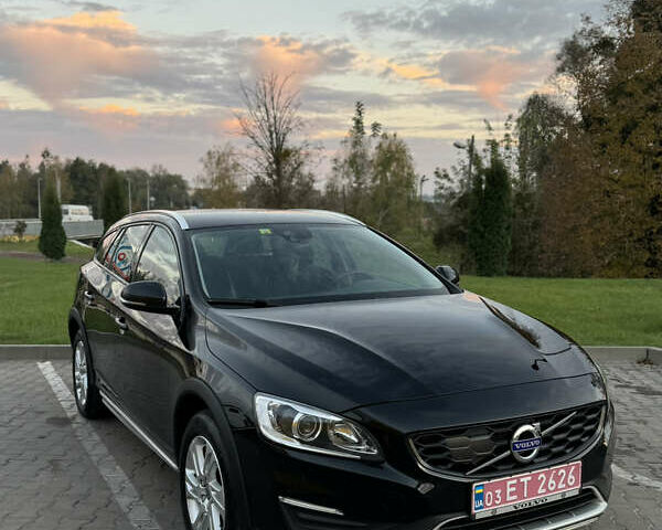 Чорний Вольво V60 Cross Country, об'ємом двигуна 2 л та пробігом 191 тис. км за 17150 $, фото 79 на Automoto.ua
