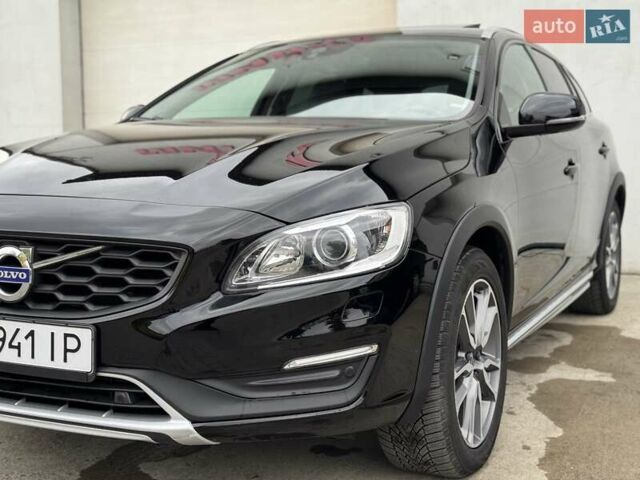 Вольво V60 Cross Country 2018 в Сарнах на Automoto.ua Черный Вольво V60 Cross Country, объемом двигателя 2 л и пробегом 77 тыс. км за 17400 $, фото 31 на Automoto.ua