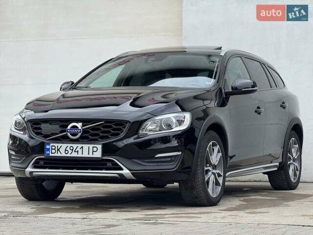 Вольво V60 Cross Country 2018 в Сарнах на Automoto.ua Черный Вольво V60 Cross Country, объемом двигателя 2 л и пробегом 77 тыс. км за 17400 $, фото 27 на Automoto.ua