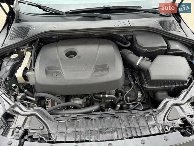 Вольво V60 Cross Country 2018 в Сарнах на Automoto.ua Черный Вольво V60 Cross Country, объемом двигателя 2 л и пробегом 77 тыс. км за 17400 $, фото 21 на Automoto.ua