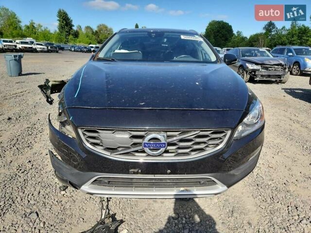 Черный Вольво V60 Cross Country, объемом двигателя 2 л и пробегом 96 тыс. км за 3000 $, фото 4 на Automoto.ua