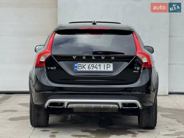 Вольво V60 Cross Country 2018 в Сарнах на Automoto.ua Черный Вольво V60 Cross Country, объемом двигателя 2 л и пробегом 77 тыс. км за 17400 $, фото 34 на Automoto.ua
