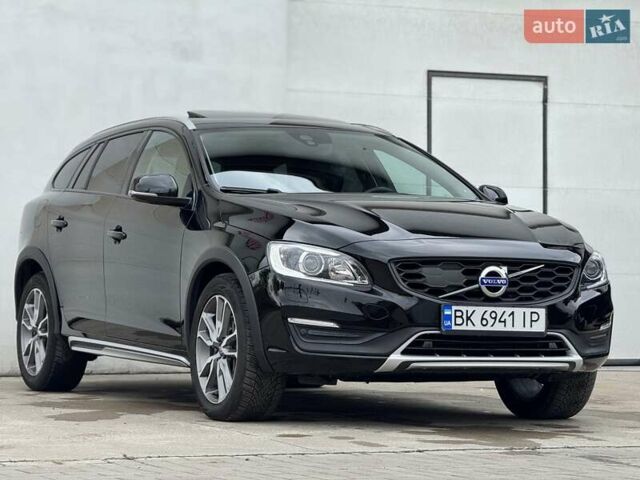 Вольво V60 Cross Country 2018 в Сарнах на Automoto.ua Черный Вольво V60 Cross Country, объемом двигателя 2 л и пробегом 77 тыс. км за 17400 $, фото 29 на Automoto.ua