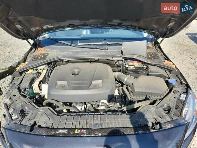 Черный Вольво V60 Cross Country, объемом двигателя 2 л и пробегом 96 тыс. км за 3000 $, фото 6 на Automoto.ua