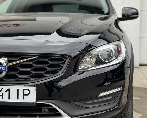 Вольво V60 Cross Country 2018 в Сарнах на Automoto.ua Черный Вольво V60 Cross Country, объемом двигателя 2 л и пробегом 77 тыс. км за 17400 $, фото 32 на Automoto.ua